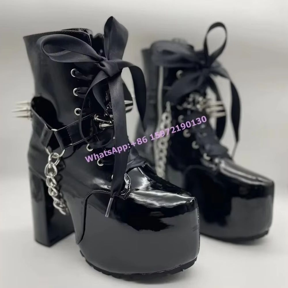 Ribbon Tie Heel - Ботинки-челси черные с лентами и заклепками,