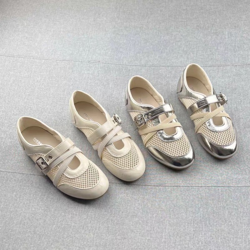 Women Shoes Sneakers - Новые тканые кроссовки с перфорацией и