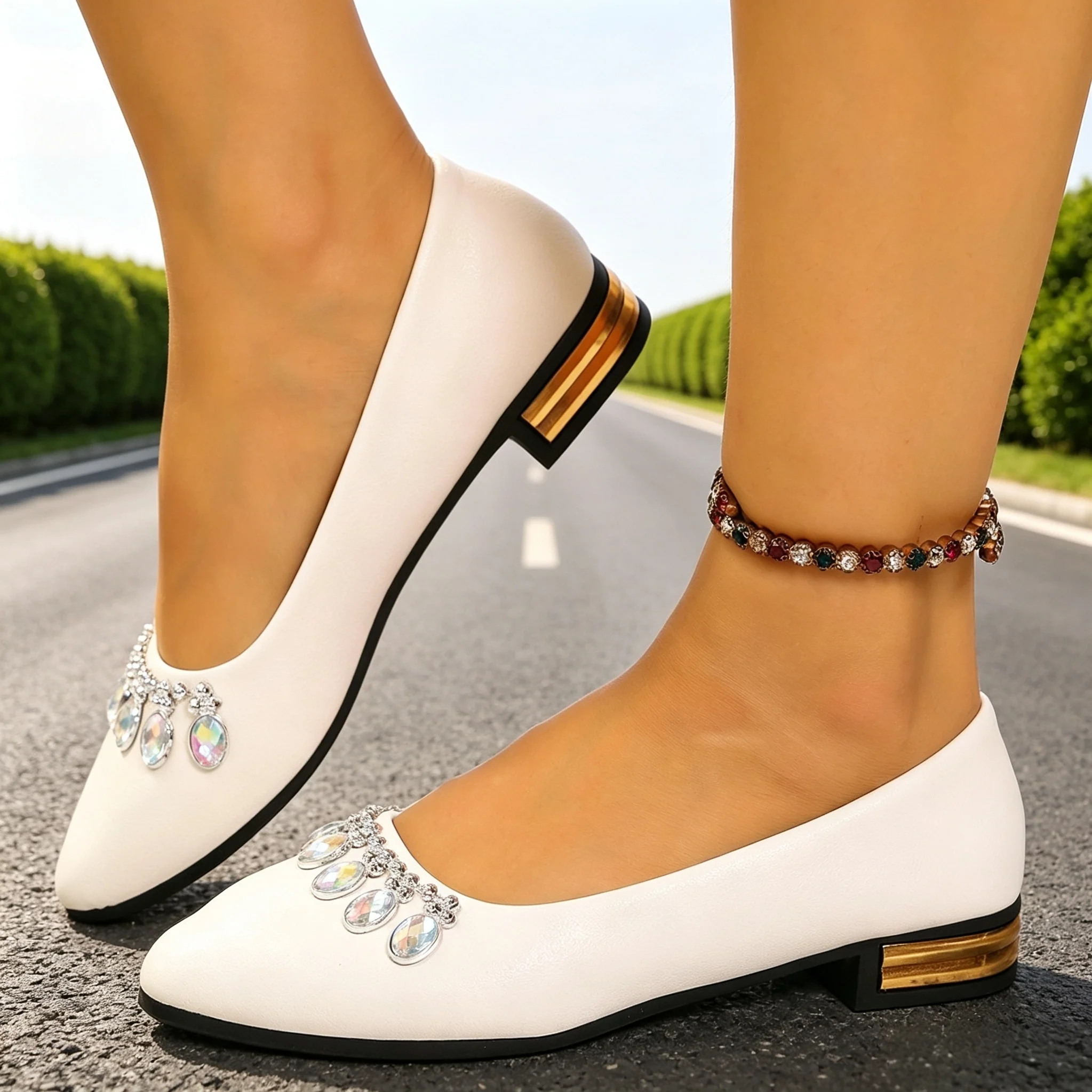 Women Shoes Sneakers - Женские балетки с заостренным носком, большие
