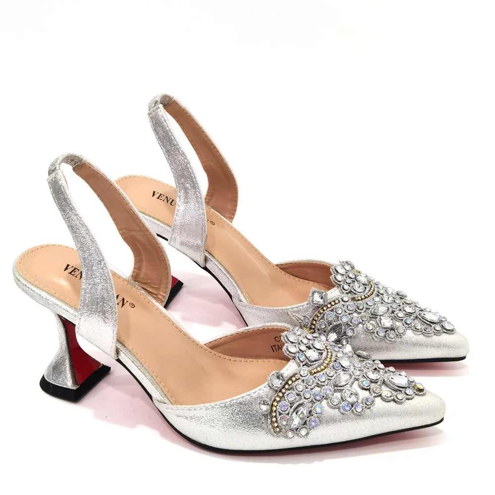 Новинка 2024, золотые туфли дл – обзор и цена Women Shoes Ysl