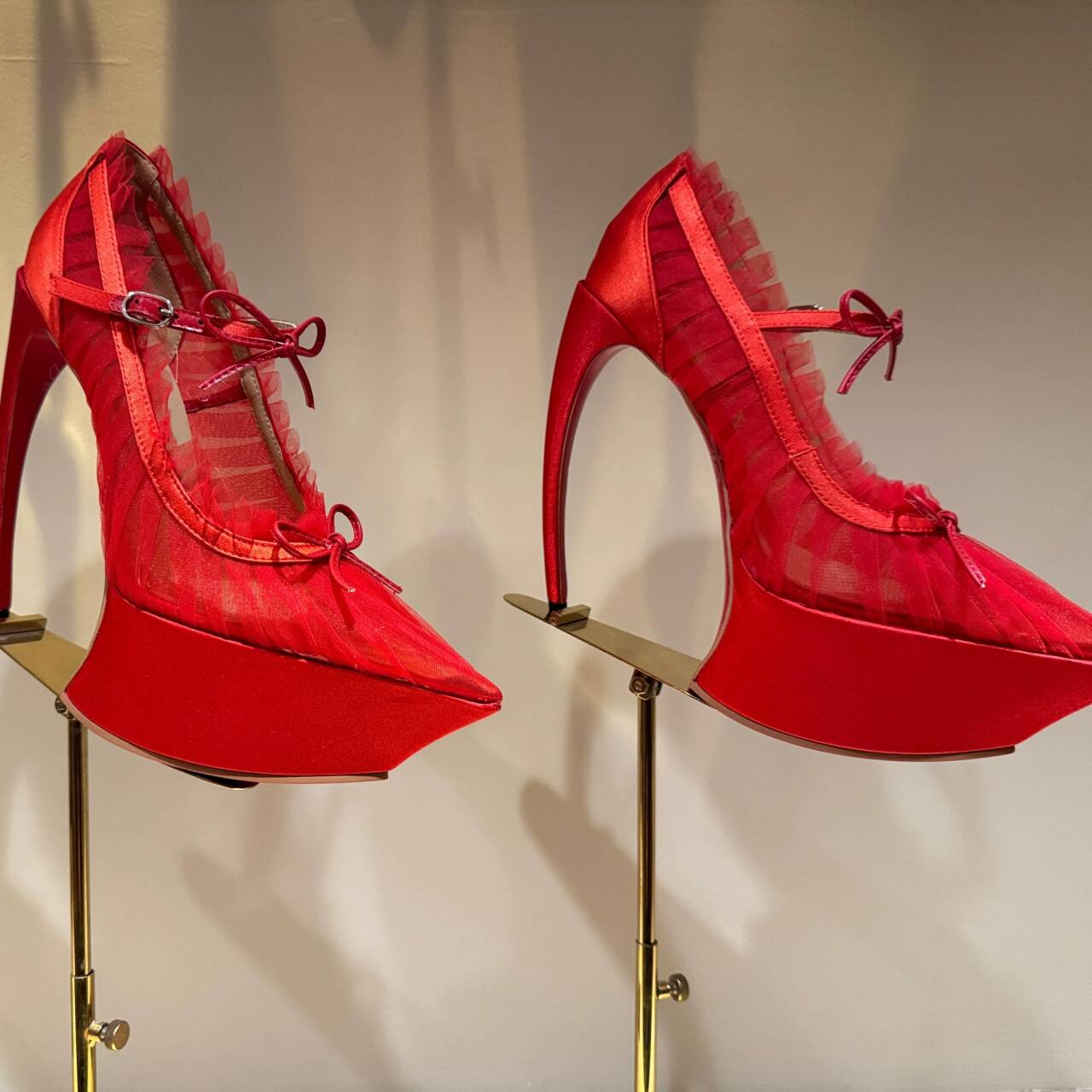 Женские туфли на высоком каблу – обзор и цена Platform Mule Heel